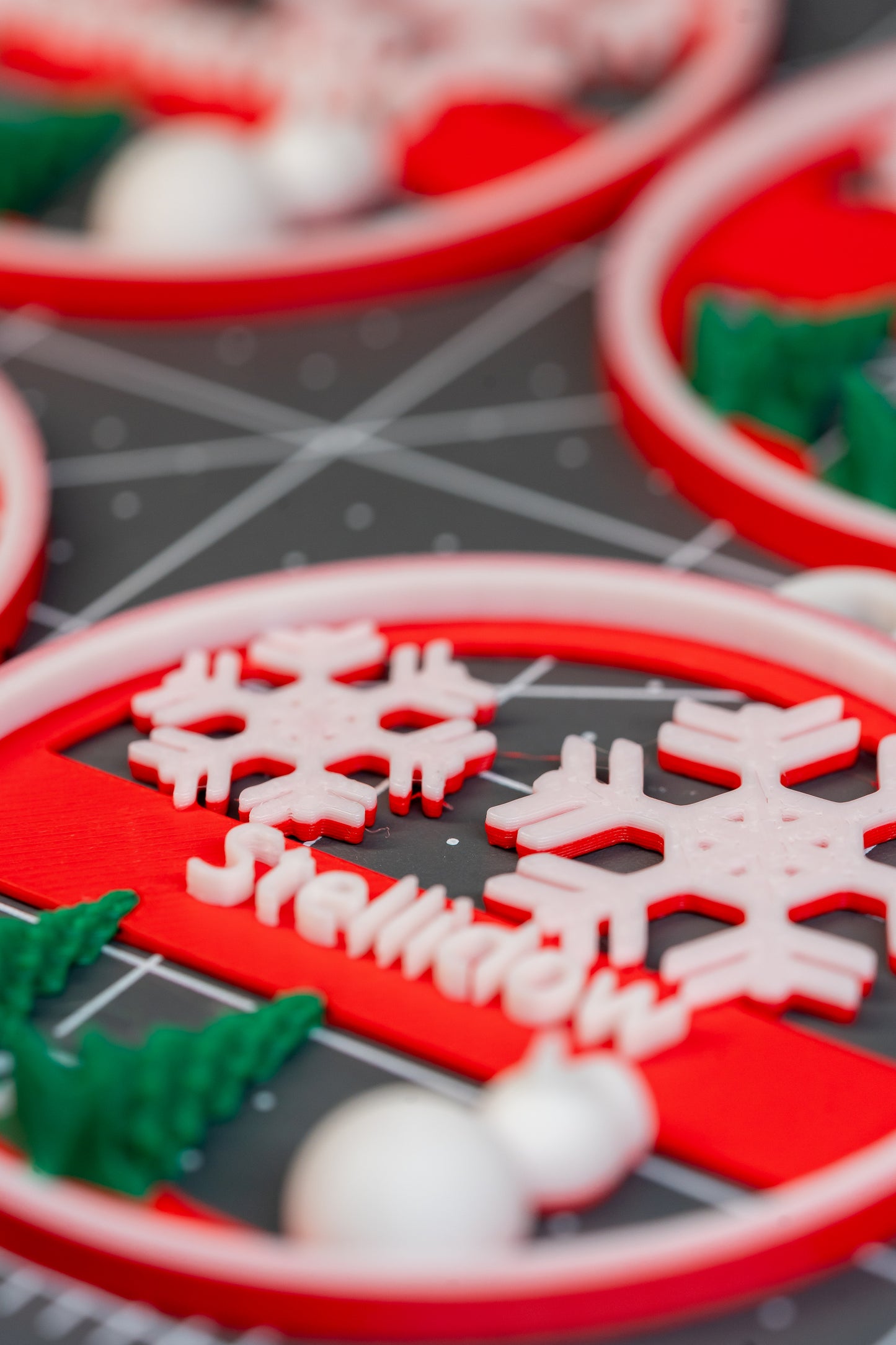 (Pack of 4) Customizable 3D-Printed Christmas Ornament – Personalized with Your Name